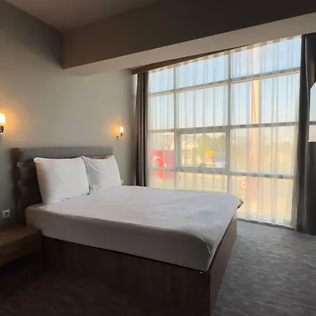 Hotel Elite World Go 3*