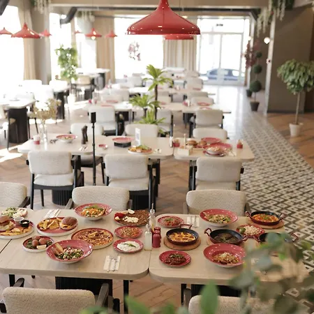 Hotel Elite World Go